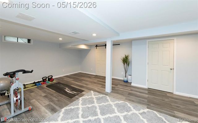 42088 Greenwood, Canton, MI 48187