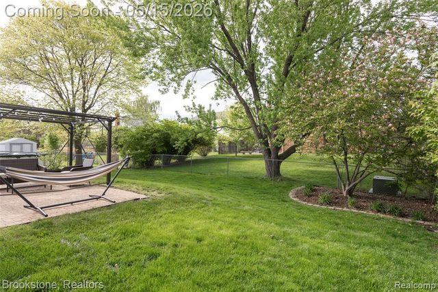 42088 Greenwood, Canton, MI 48187