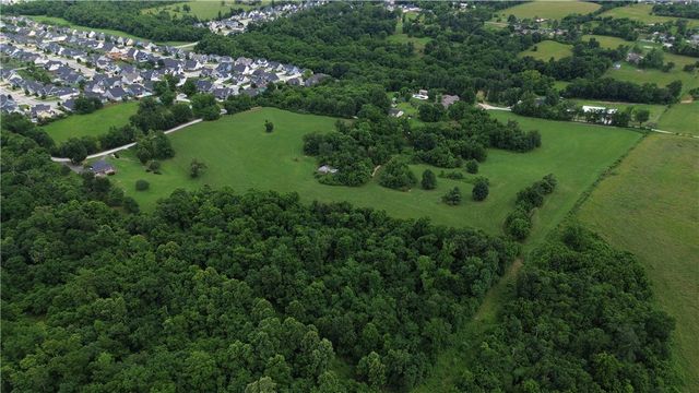 671 Sands Road, Cave Springs, AR 72718