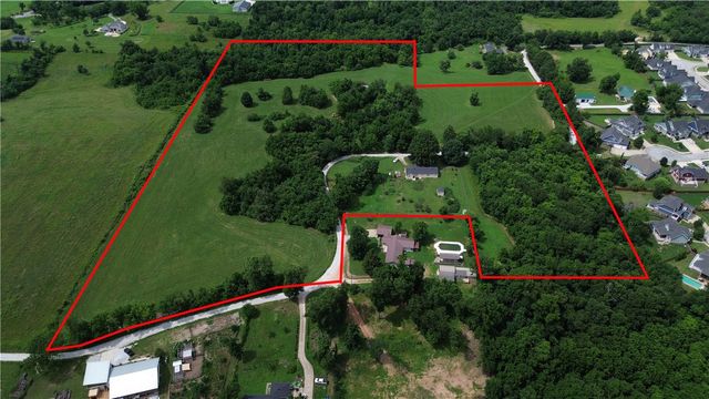 671 Sands Road, Cave Springs, AR 72718