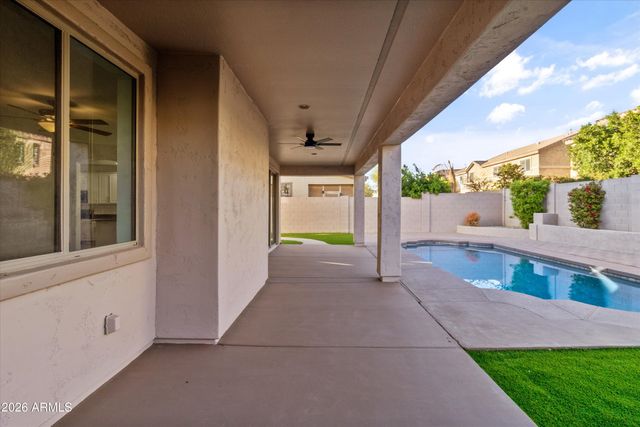 17646 W STATLER Drive, Surprise, AZ 85388