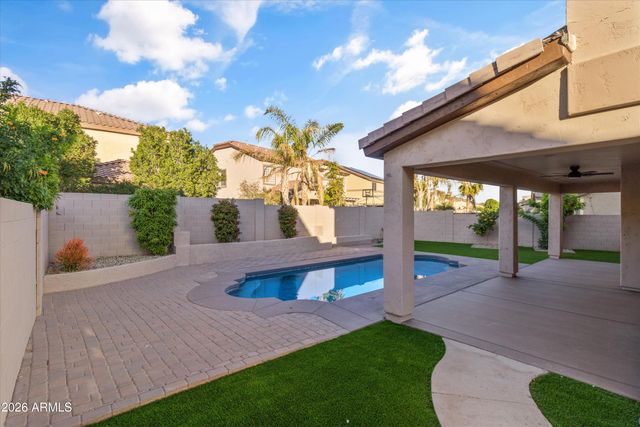 17646 W STATLER Drive, Surprise, AZ 85388