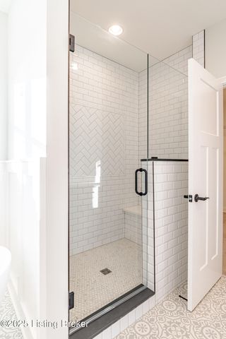 119 Dalton Dr, Fisherville, KY 40023