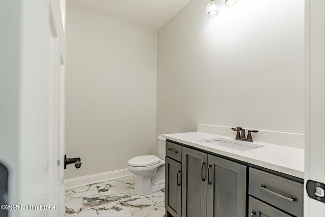 119 Dalton Dr, Fisherville, KY 40023