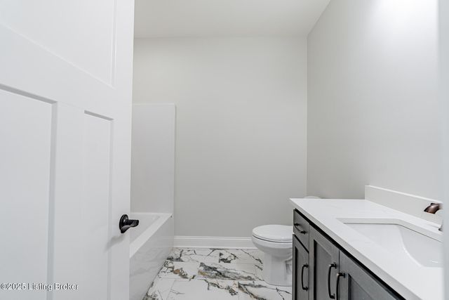 119 Dalton Dr, Fisherville, KY 40023