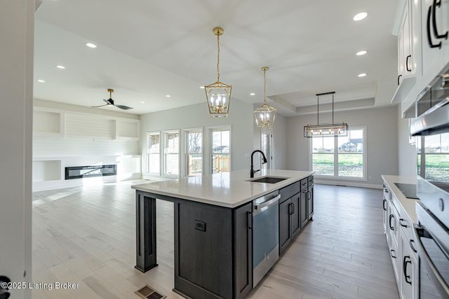 119 Dalton Dr, Fisherville, KY 40023