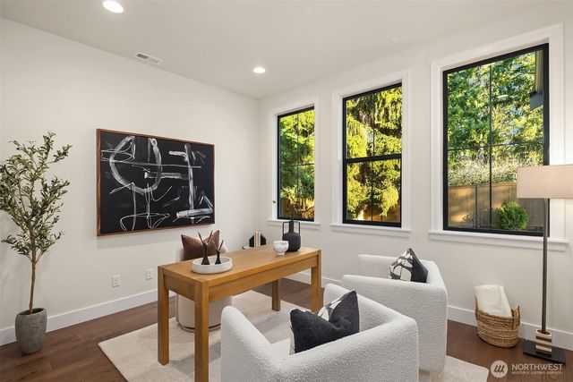 13848 SE 10th Street, Bellevue, WA 98005