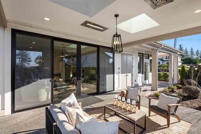 13848 SE 10th Street, Bellevue, WA 98005