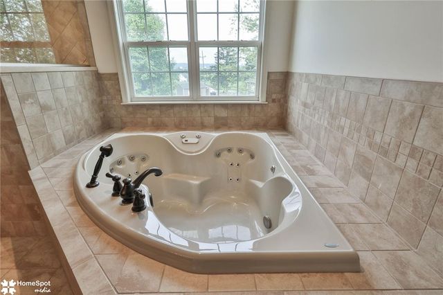 4704 Reston Drive, Easton, PA 18040