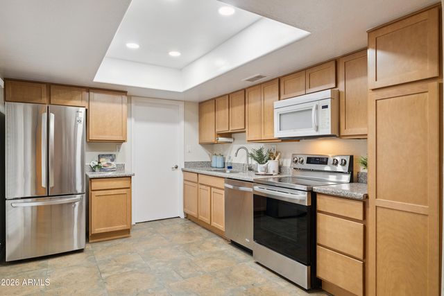 4343 E OSBORN Road, Phoenix, AZ 85018