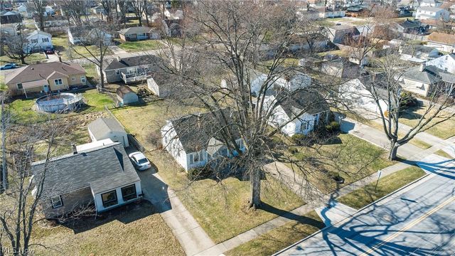 463 Poplar Street, Elyria, OH 44035