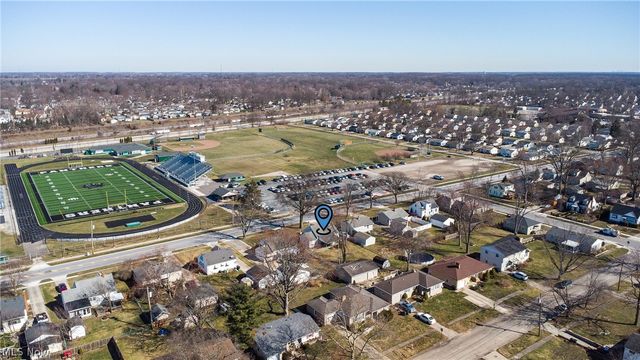 463 Poplar Street, Elyria, OH 44035