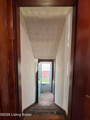 116 N 42nd St, Louisville, KY 40212
