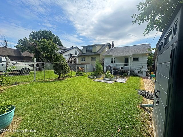 116 N 42nd St, Louisville, KY 40212
