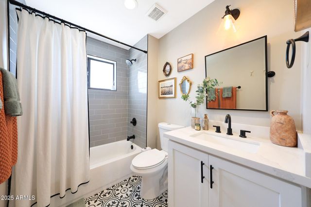 7031 E MONTE VISTA Road, Scottsdale, AZ 85257