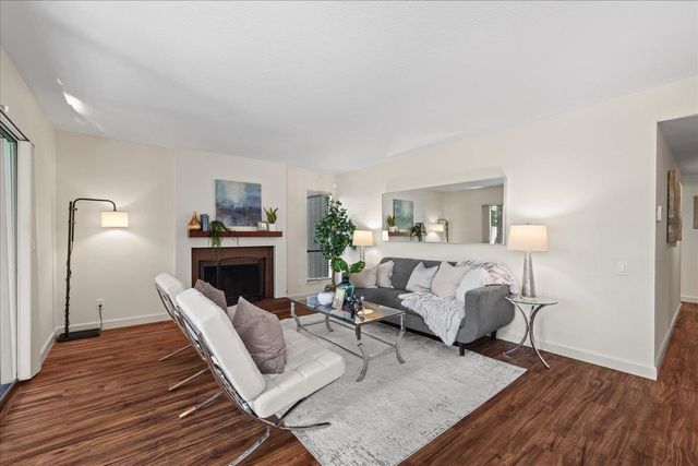 3374 Brittan Avenue 1, San Carlos, CA 94070