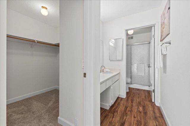 3374 Brittan Avenue 1, San Carlos, CA 94070