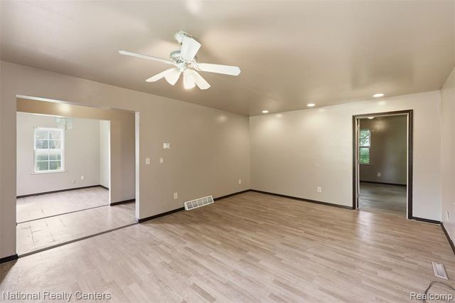 3148 Carr Street, Flint, MI 48506