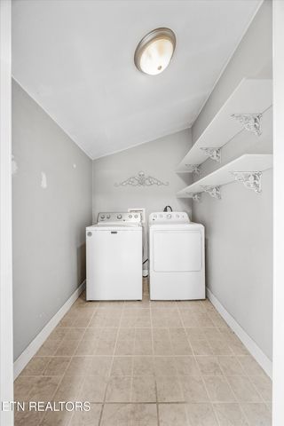 303 Sunflower Circle, Sweetwater, TN 37874