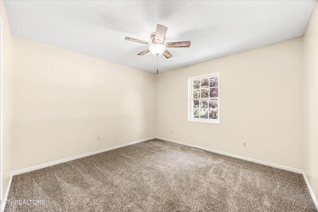 303 Sunflower Circle, Sweetwater, TN 37874