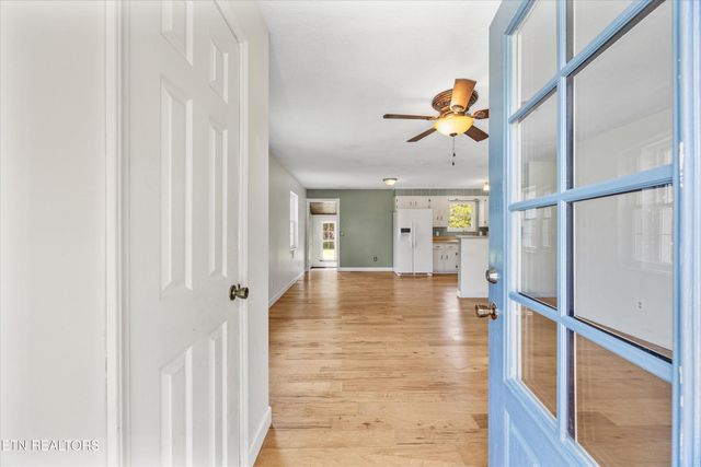 303 Sunflower Circle, Sweetwater, TN 37874