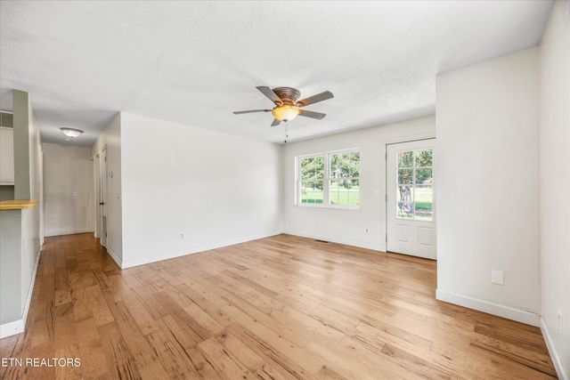 303 Sunflower Circle, Sweetwater, TN 37874