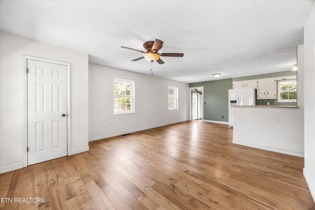 303 Sunflower Circle, Sweetwater, TN 37874