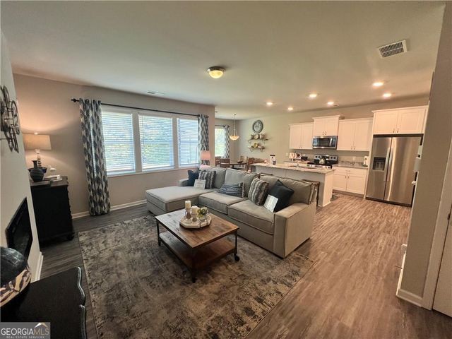 106 Windmill Court, Calhoun, GA 30701