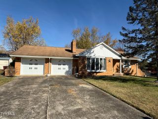 3303 Martin Farm Road, Johnson City, TN 37601