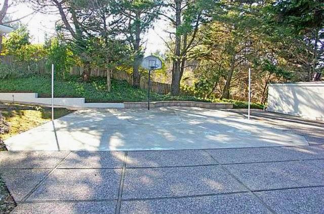 20 Silk Tree Place, Hillsborough, CA 94010