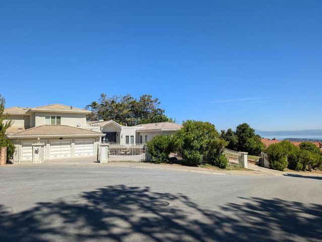 20 Silk Tree Place, Hillsborough, CA 94010