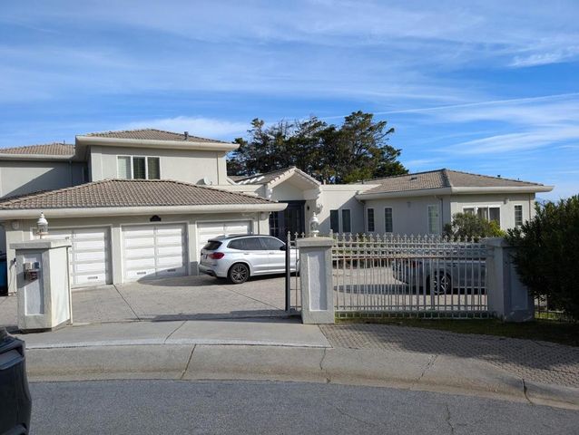 20 Silk Tree Place, Hillsborough, CA 94010