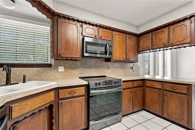 5212 Eden Drive, Oklahoma City, OK 73135