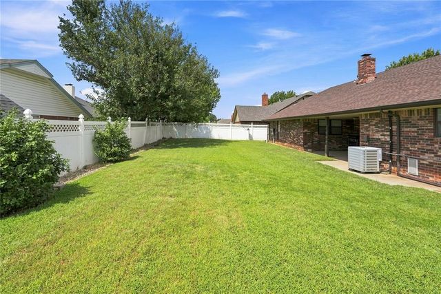 5212 Eden Drive, Oklahoma City, OK 73135