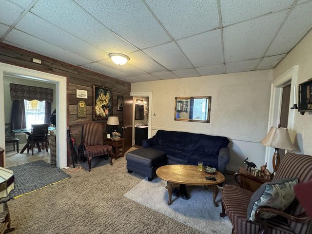 615 MT VERNON STREET, Oshkosh, WI 54901