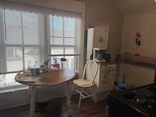 615 MT VERNON STREET, Oshkosh, WI 54901