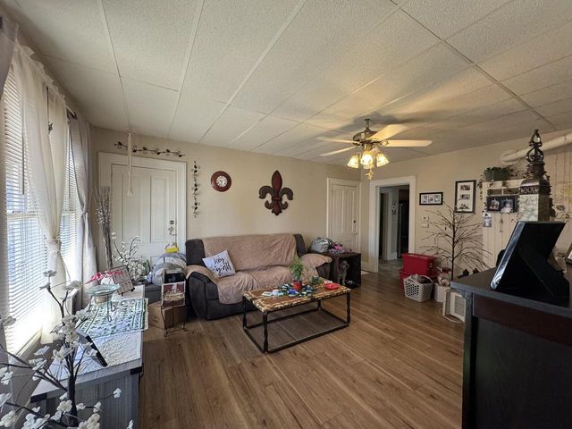 615 MT VERNON STREET, Oshkosh, WI 54901