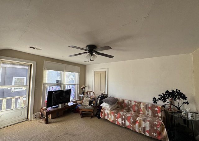 615 MT VERNON STREET, Oshkosh, WI 54901