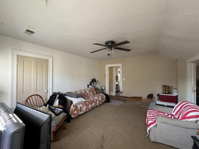 615 MT VERNON STREET, Oshkosh, WI 54901