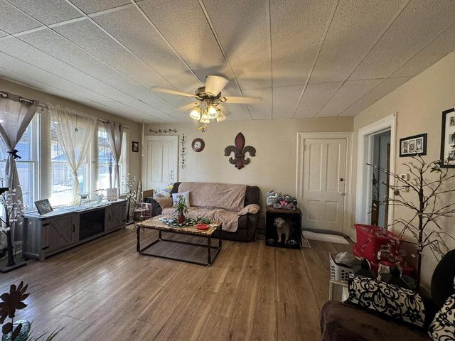 615 MT VERNON STREET, Oshkosh, WI 54901