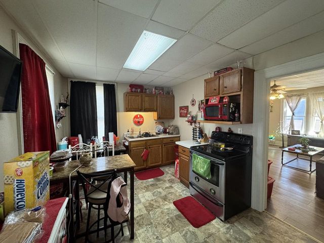 615 MT VERNON STREET, Oshkosh, WI 54901