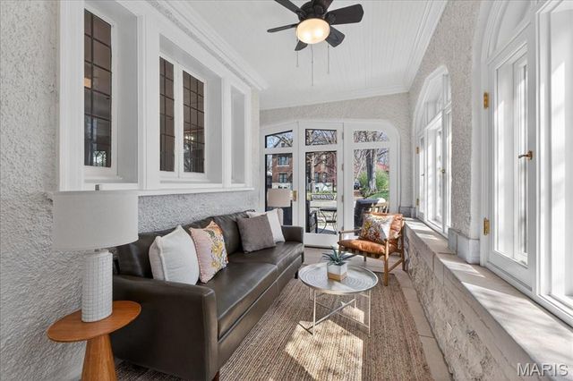 727 Yale Avenue, University City, MO 63130