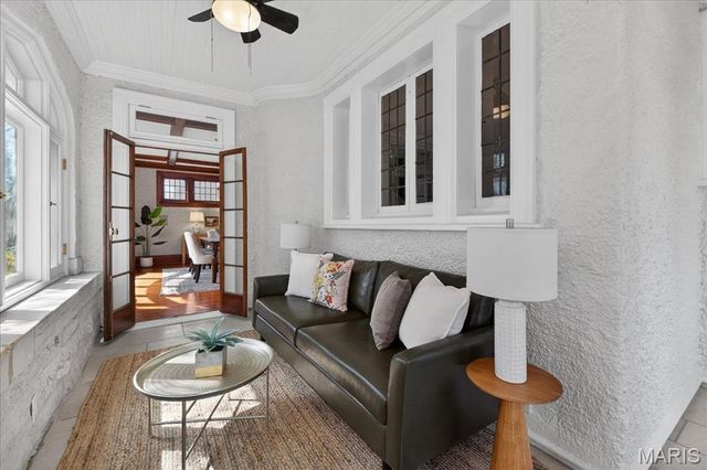 727 Yale Avenue, University City, MO 63130