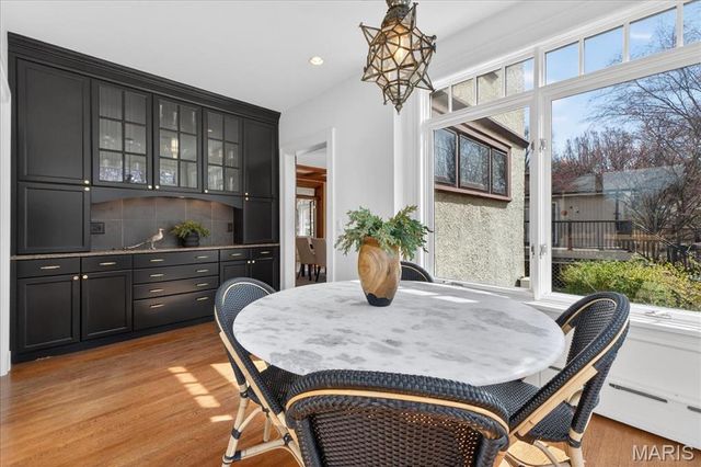 727 Yale Avenue, University City, MO 63130