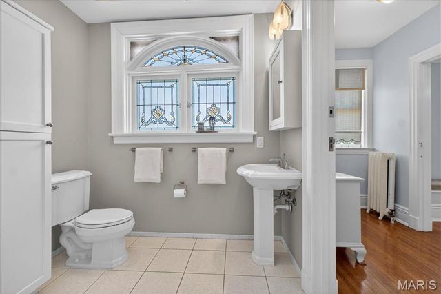 727 Yale Avenue, University City, MO 63130