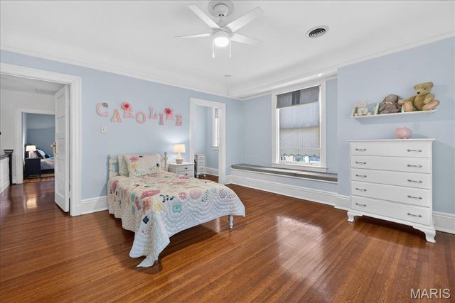 727 Yale Avenue, University City, MO 63130