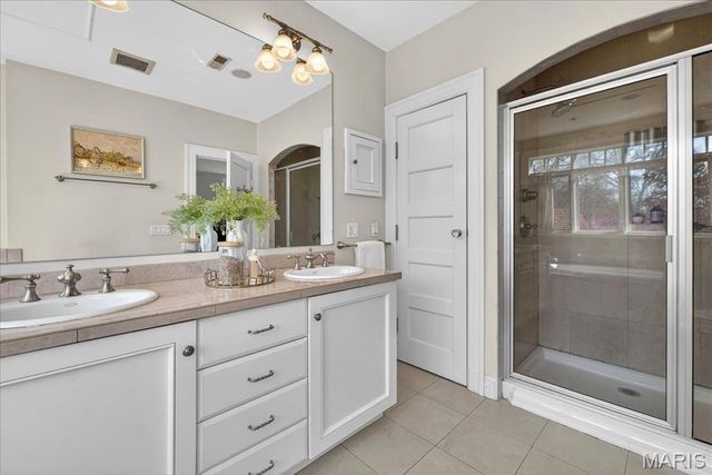 727 Yale Avenue, University City, MO 63130