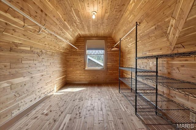 727 Yale Avenue, University City, MO 63130