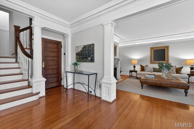 727 Yale Avenue, University City, MO 63130