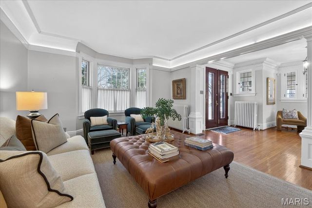 727 Yale Avenue, University City, MO 63130